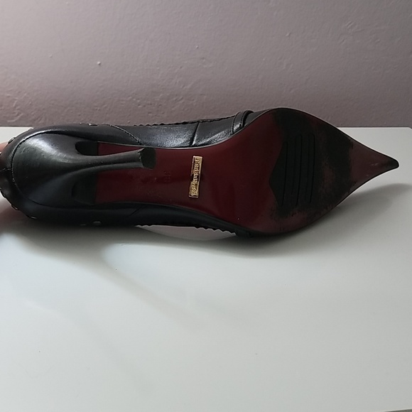 Heels - Picture 4 of 5